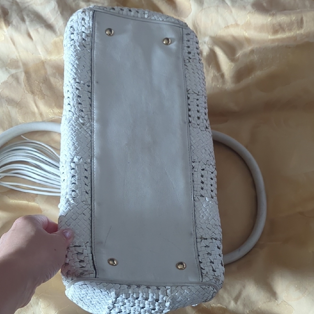 MaxMara Cream Woven Shoulder Bag - Picture 7 of 8
